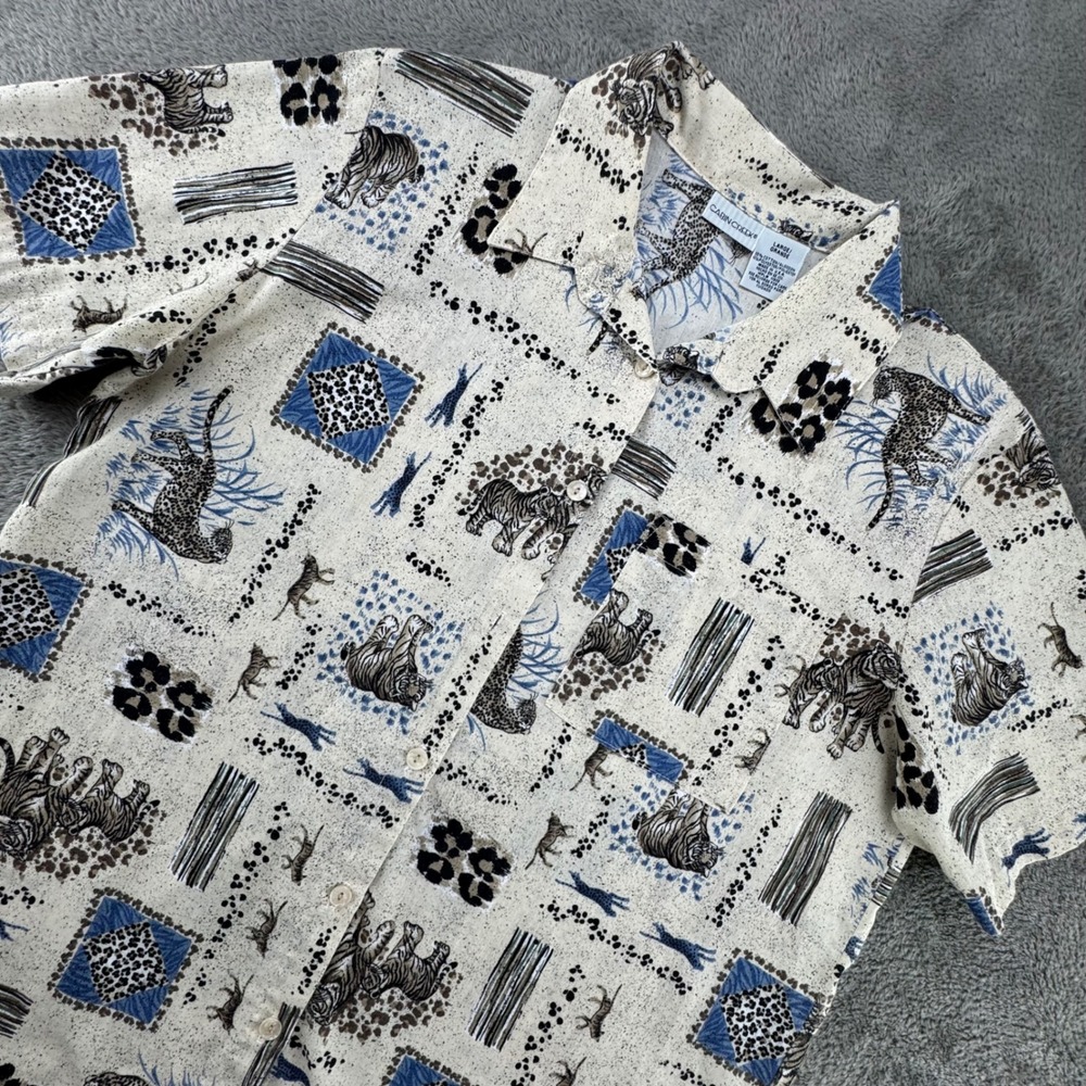 Cabin Creek Womens Large Animal Print Button Down Shirt Short‎ Sleeve